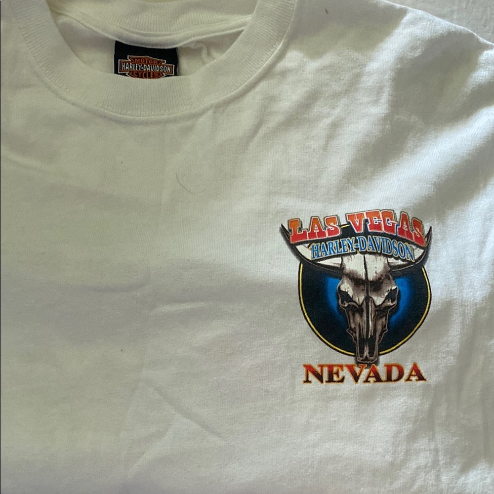 Harley-Davidson White Tee with Las Vegas Skull Design